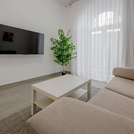 Suara Apartamentos 1 Madrid Eksteriør billede