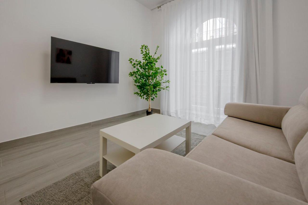 Suara Apartamentos 1 Madrid Eksteriør billede